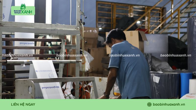 In túi cuộng tái chế với công nghệ in trục đồng