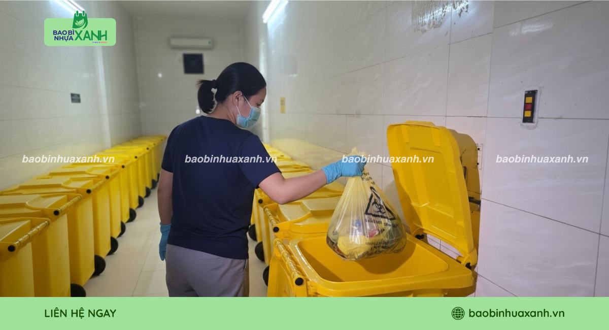 Mẫu túi đựng rác ý tế an toàn