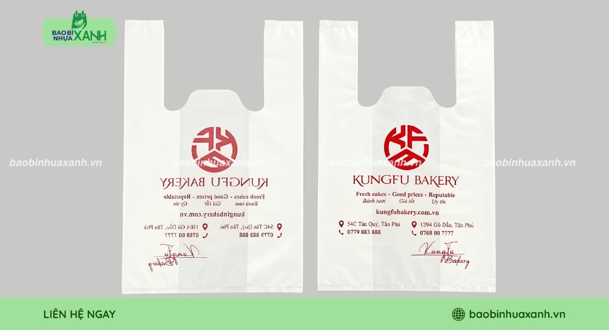 Túi xốp 2 quai của cửa hàng bánh Kungfu Bakery