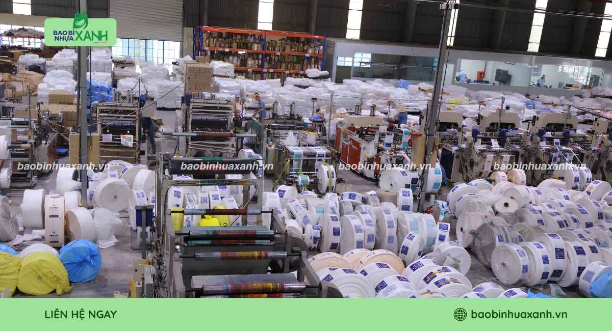 Xưởng Bao Bì Nhựa Xanh chuyên sản xuất túi hút chân không đựng quần áo